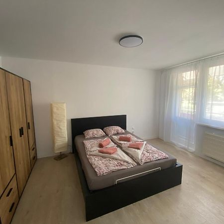 Štúrovo Apartman Kristina מראה חיצוני תמונה