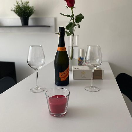 Štúrovo Apartman Kristina מראה חיצוני תמונה